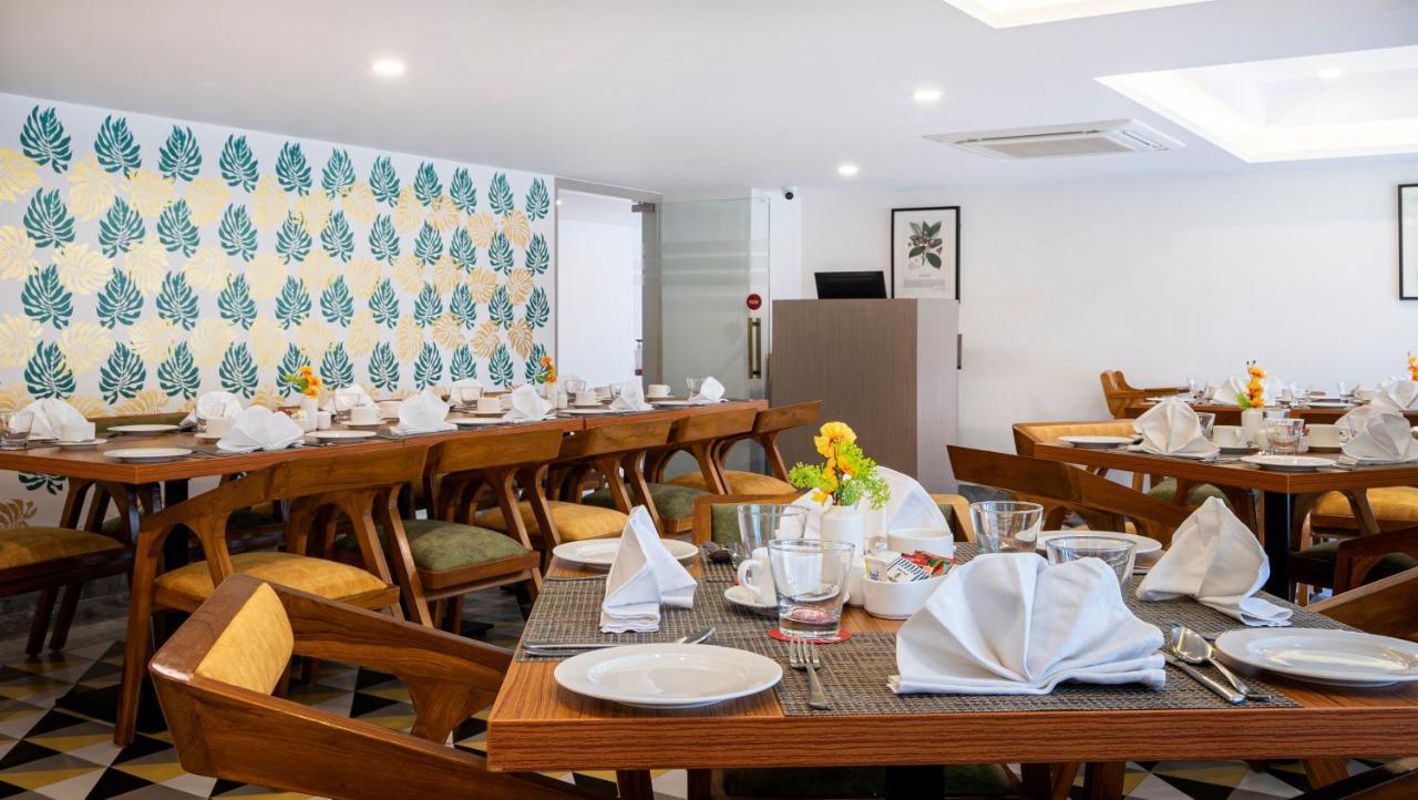 Spree Hotel Kriday Dehradun Exteriör bild