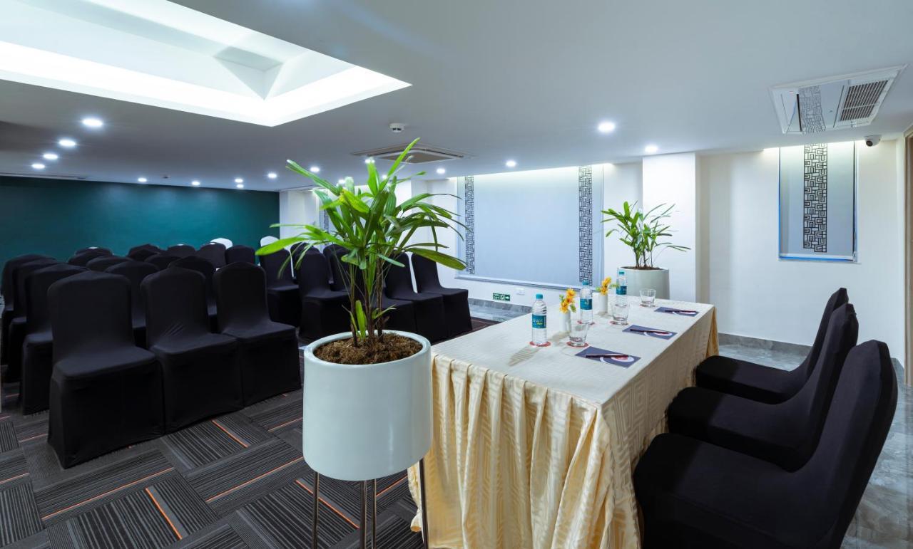 Spree Hotel Kriday Dehradun Exteriör bild