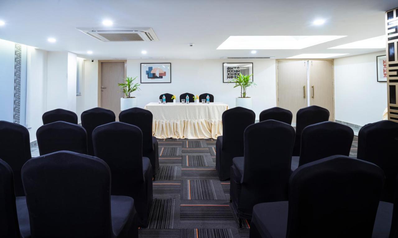 Spree Hotel Kriday Dehradun Exteriör bild