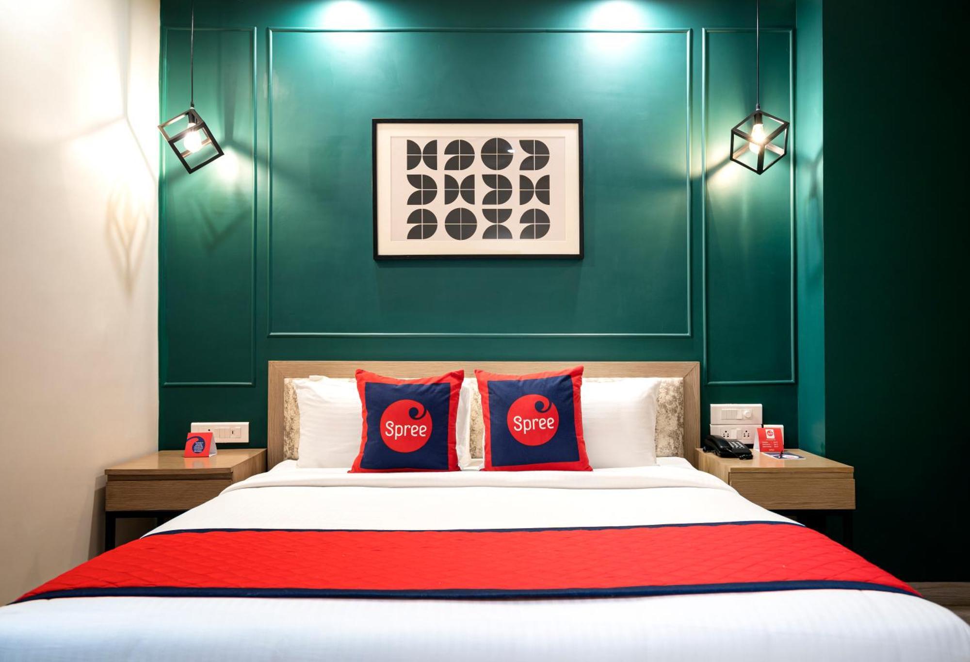 Spree Hotel Kriday Dehradun Exteriör bild