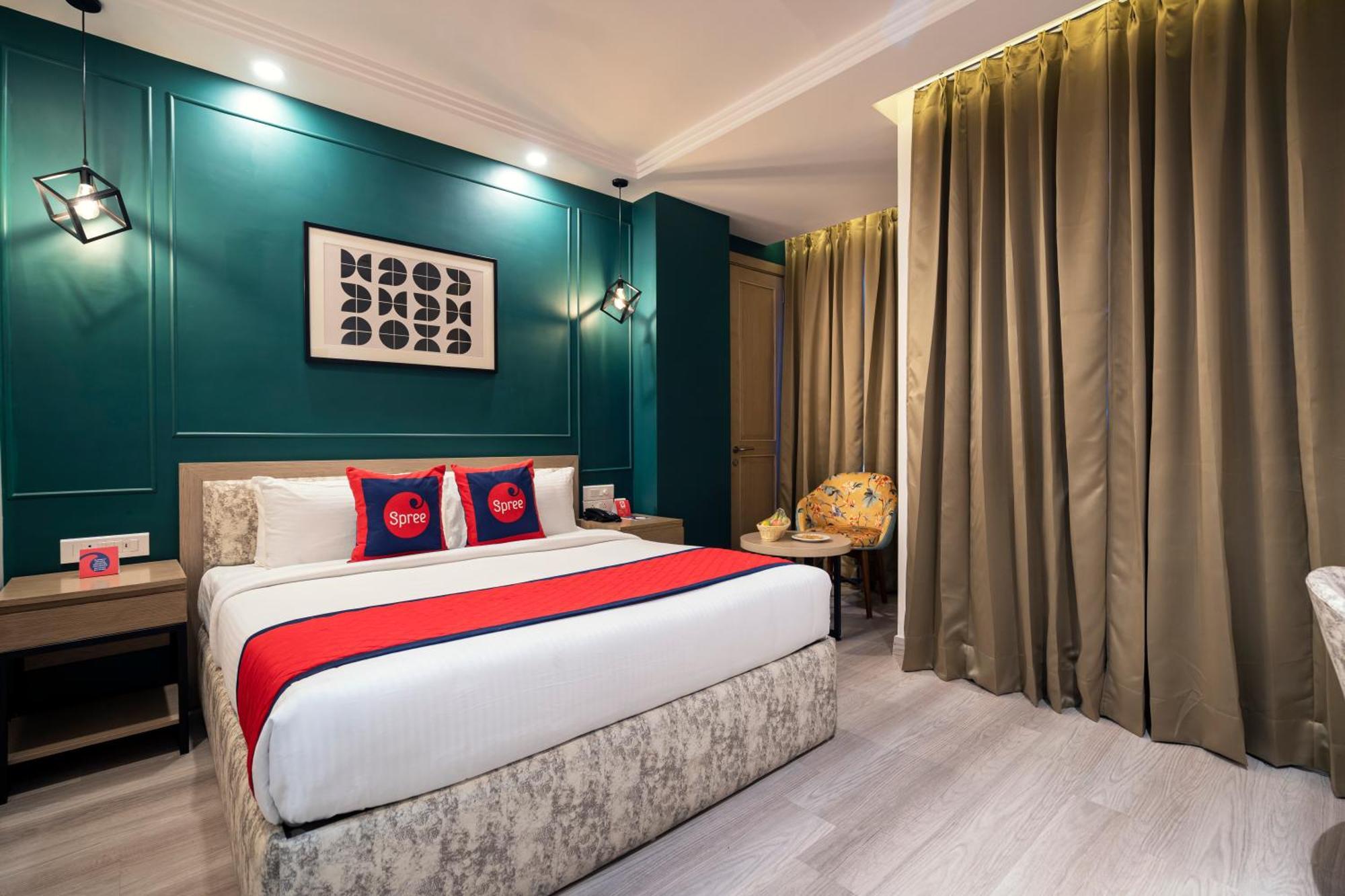 Spree Hotel Kriday Dehradun Exteriör bild